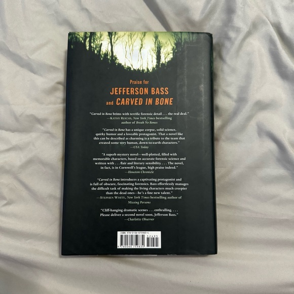 Hardcover Flesh and Bone by Jefferson Bass, good condition - Picture 4 of 8